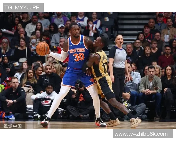 兰德尔半场表现抢眼9中5砍下15分9篮板10助攻接近三双成球队关键力量 兰德尔半场表现抢眼9中5砍下15分9篮板10助攻接近三双成球队关键力量