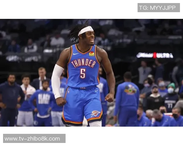 雄鹿裁掉利文斯顿腾出名额科菲即将签约正式合同 雄鹿裁掉利文斯顿腾出名额科菲即将签约正式合同