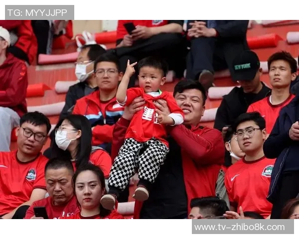 河南球迷热情高涨超21000人齐聚苏州助力足协杯决赛 河南球迷热情高涨超21000人齐聚苏州助力足协杯决赛