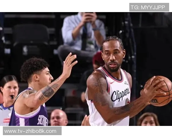 梦回巅峰时刻莱昂纳德半场狂砍21分续写20传奇生涯第2长纪录